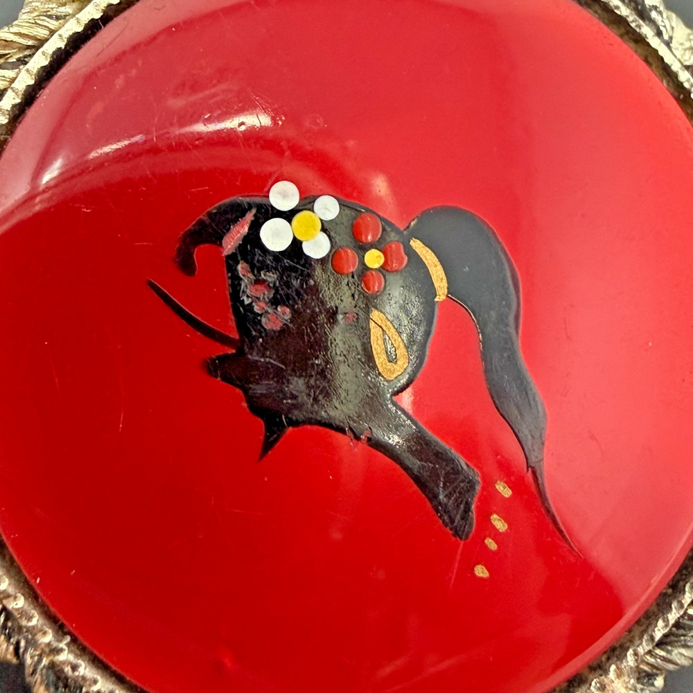 Vintage Hand Painted Red Cabochon Lady Silhouette Brooch Rope Frame - Picture 4 of 6